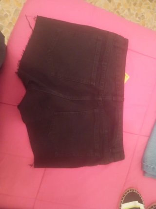 Pantalón corto vaquero H&M negro Talla 40