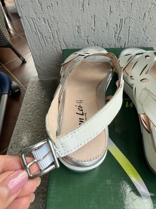 Sandali Joan Lei bianche e argento n.35 NUOVI