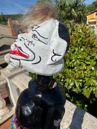 Marioneta tradicional de madera