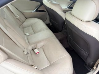 Lexus IS 2010