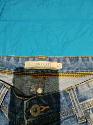 Guess Pantalón Corto Vaquero Roto Talla M