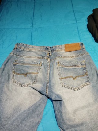 Guess Pantalón Corto Vaquero Roto Talla M