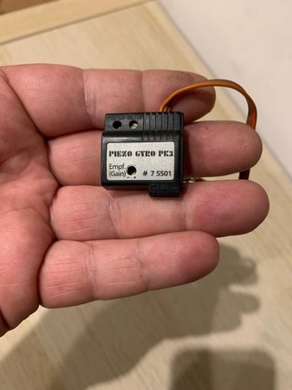 Helicóptero Piezo Gyro PK3