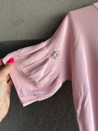 Magliettina rosa con perle