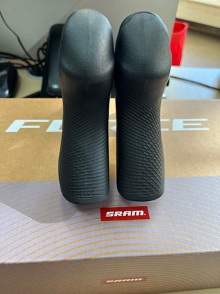 Manetas + pinzas de freno SRAM Force eTap AXS