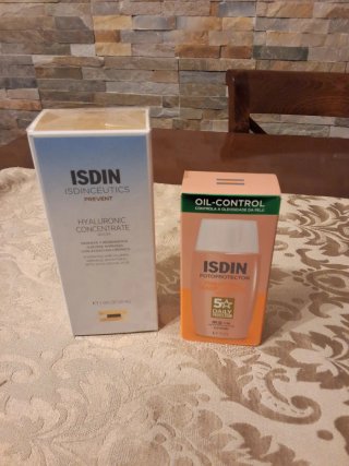 ISDIN Hyaluronic Concentrate y Fotoprotector