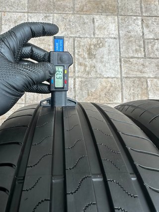 Neumáticos 215/60 R17 BRIDGESTONE