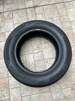 Neumáticos 215/60 R17 BRIDGESTONE