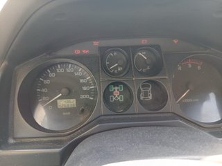 Mitsubishi Montero 2003