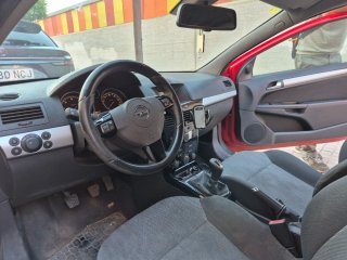 Opel Astra 2010