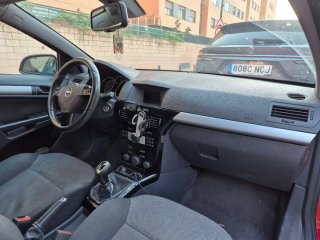 Opel Astra 2010