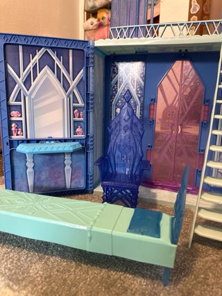 Castello Frozen Barbie