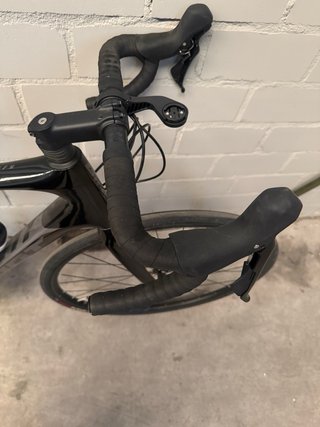 Bicicleta de carretera Giant Negra 2023