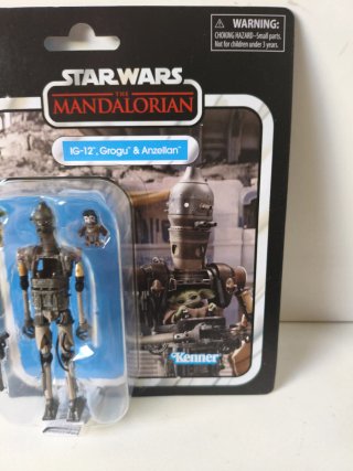 Mandalorian IG-12, Grogu & Anzellan VC358