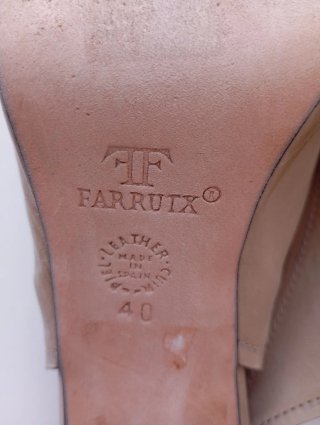 Sandalias Beige Tacón