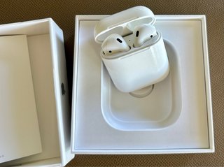 Airpods A2032 A2031 A1602 Blancos