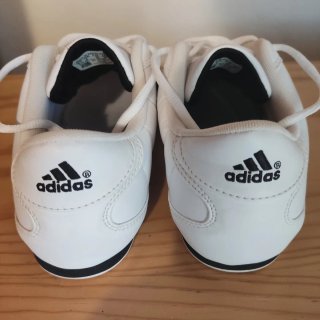 Zapatillas Adidas Mujer Blancas y Negras