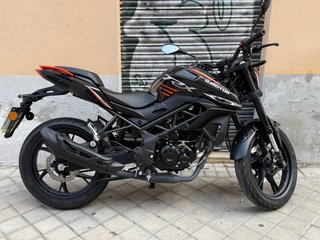 QJ Motor TRX 125 Negra Naranja