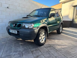 Nissan Terrano II 2001