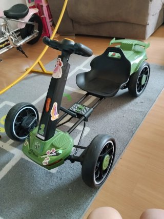 Coche eléctrico infantil verde Marca Youin