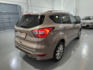 FORD Kuga Vignale 2.0 TDCi 132kW 4x4 PowerShift