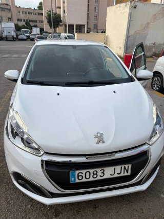 Peugeot 208 2015