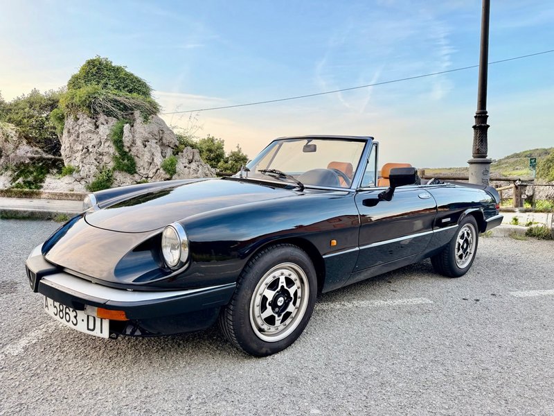 Alfa Romeo Spider 1986 - foto 1