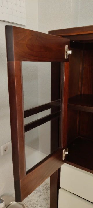 Vitrina madera  con cajones