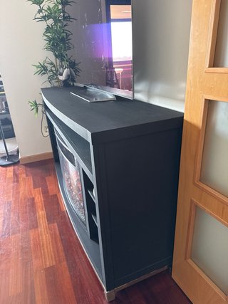 Mueble TV con chimenea eléctrica