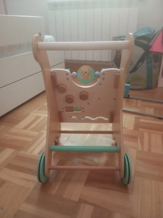 Andador de madera para bebés