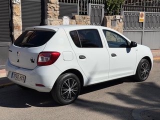 Dacia Sandero 2014