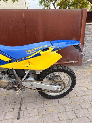 Moto Enduro Husqvarna WR 125cc 2T MATRICULADA!!