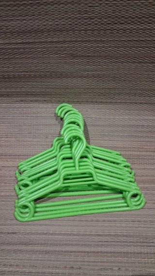 34 Perchas Infantiles Plástico