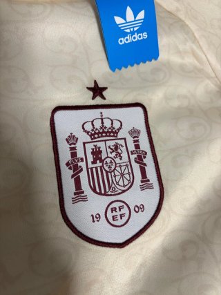 Camiseta España Mundial Adidas Beige Talla M