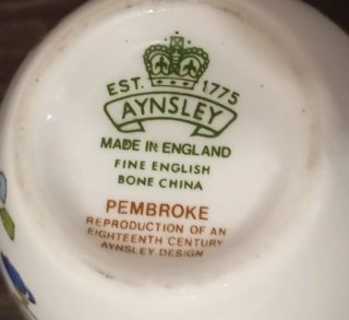 HERMOSO JARRÓN PEQUEÑO DE PORCELANA FINA, AYNSLEY