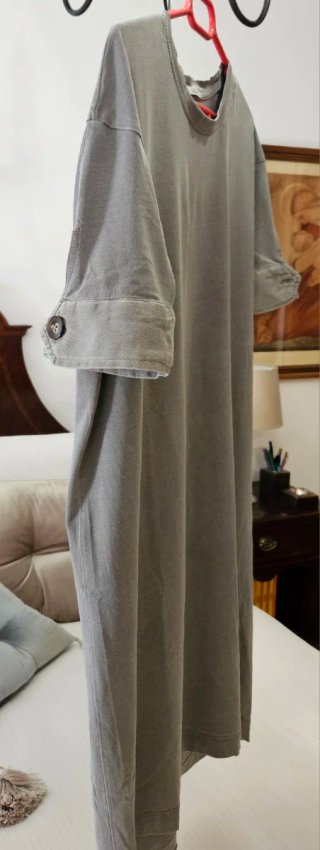 Vestido camiseta ZARA talla única verde oliva
