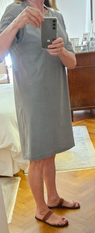 Vestido camiseta ZARA talla única verde oliva