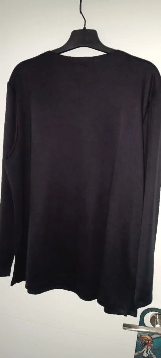 Camiseta de punto negra