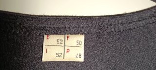 Camiseta de punto negra