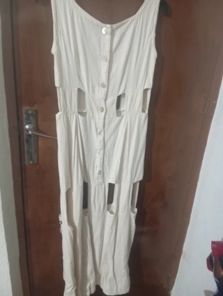 Vestido playero M huecos botones beige