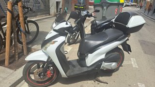 Honda Scoopy 125cc Plata/Blanca 2017