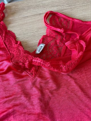 Camiseta tirantes encaje roja S