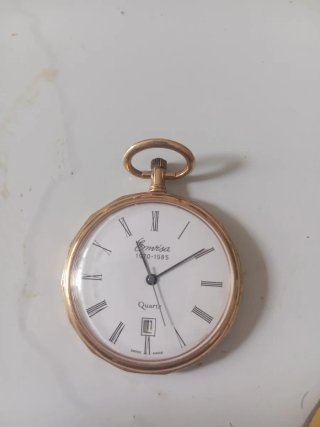 Reloj Emirsa Bañado en Oro
