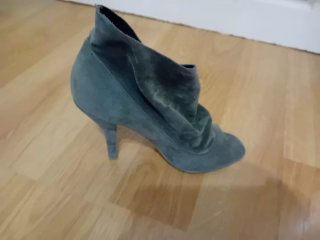 Botines grises tacón aguja punta abierta nuevos