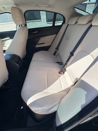 Jaguar XE 2019