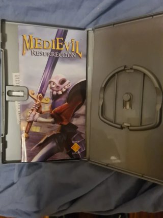 MediEvil Resurrección PSP Carátula