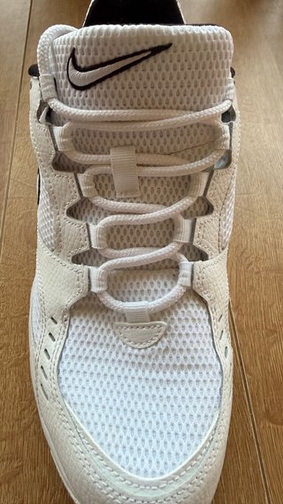 Nike Air Heights Talla 42 - Un Uso