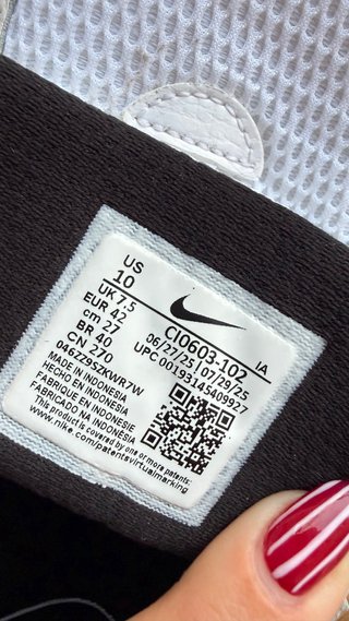 Nike Air Heights Talla 42 - Un Uso