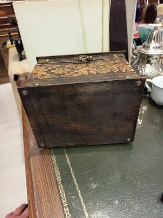 Caja Baúl Decorada Madera y Metal