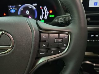 Lexus UX 2.0 300h UX Plus